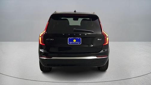 2026 Volvo XC90 B6 Ultra 7-Seater