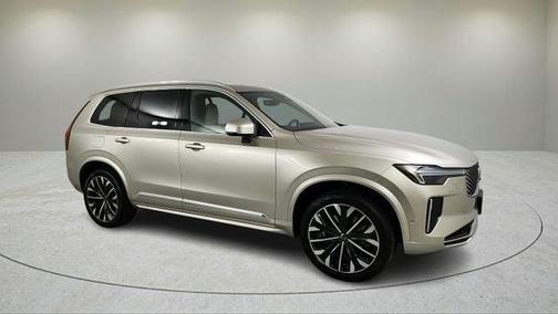 Bright 2026 Volvo XC90 Plug-In Hybrid T8 Plus 7-Seater