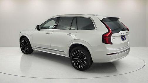 2025 Volvo XC90 Plug-In Hybrid T8 Ultra 7-Seater