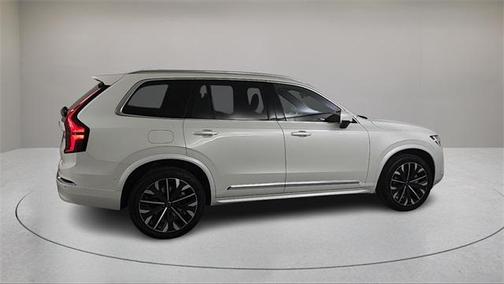 2025 Volvo XC90 B6 Plus 7-Seater