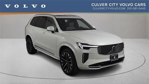 2025 Volvo XC90 B6 Plus 7-Seater
