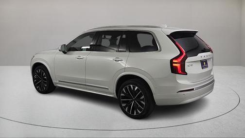 2025 Volvo XC90 B6 Plus 7-Seater