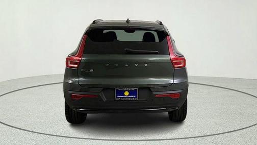 F LAKE 2026 Volvo EX40 Single Motor Extended Range Plus