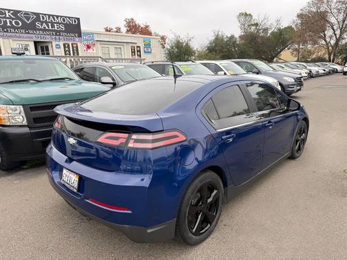 2013 Chevrolet Volt Base