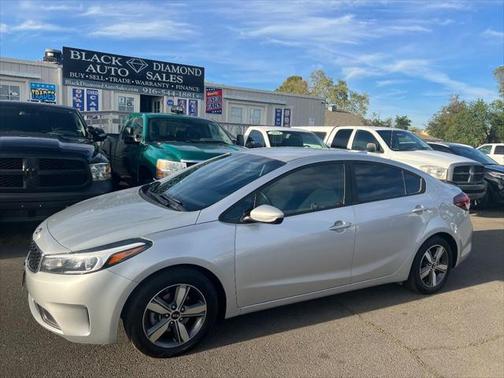 Photo 3 of 22 of 2018 Kia Forte LX