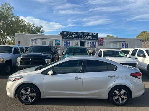 Photo 5 of 22 of 2018 Kia Forte LX