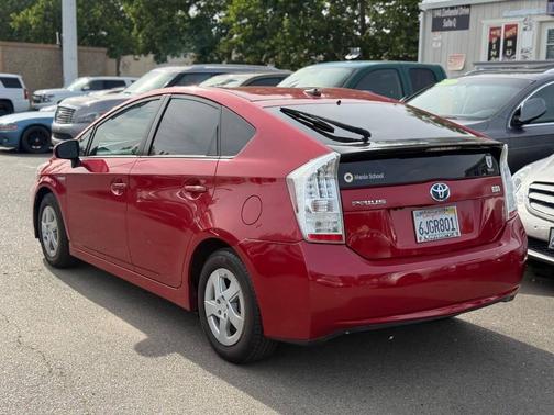 Barcelona Red Metallic 2010 Toyota Prius III