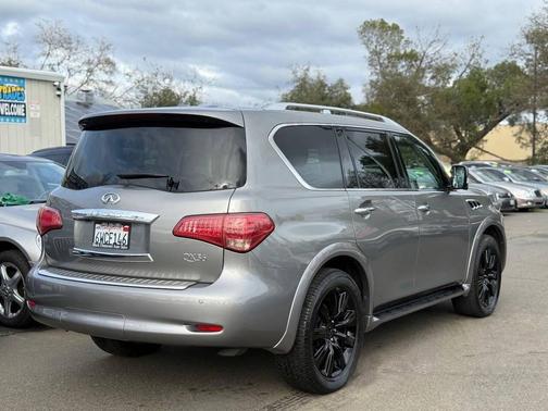 2012 INFINITI QX56 Base