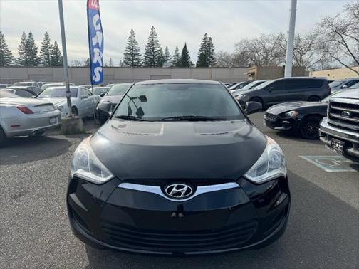 2013 Hyundai Veloster Base