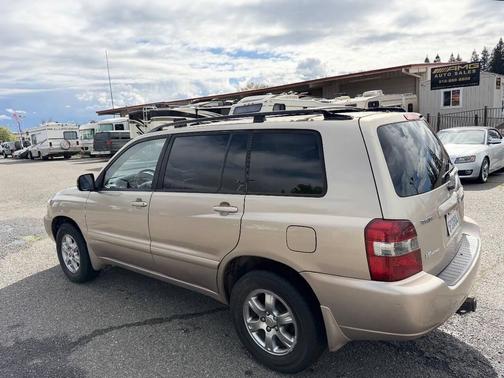 2006 Toyota Highlander Base