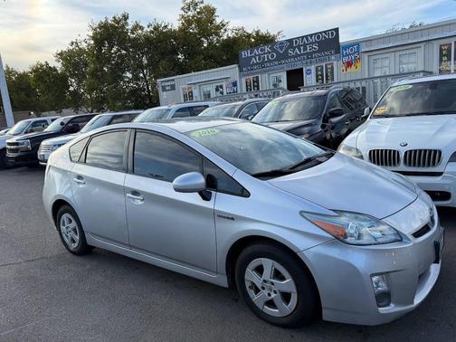 2010 Toyota Prius III