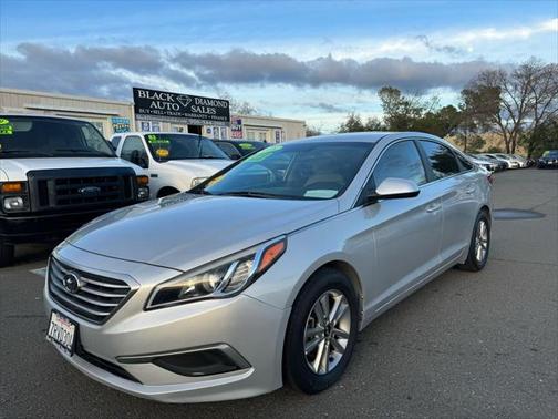 2016 Hyundai SONATA SE