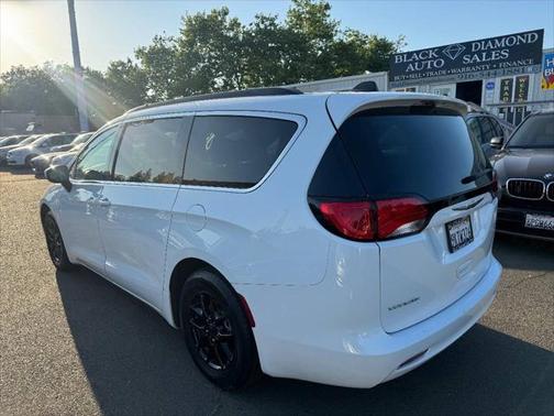 2021 Chrysler Voyager LXI