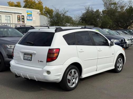 2006 Pontiac Vibe Base