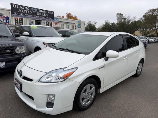 2010 Toyota Prius III