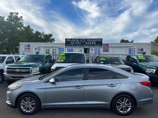 2017 Hyundai SONATA SE