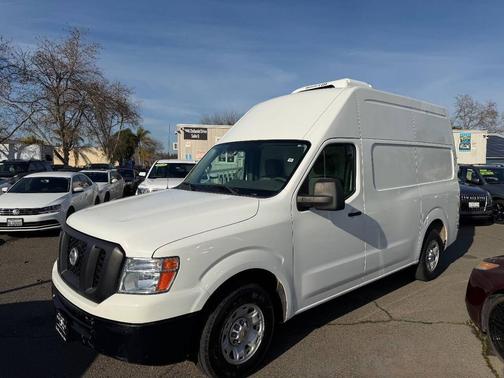 2013 Nissan NV Cargo NV3500 HD S V8