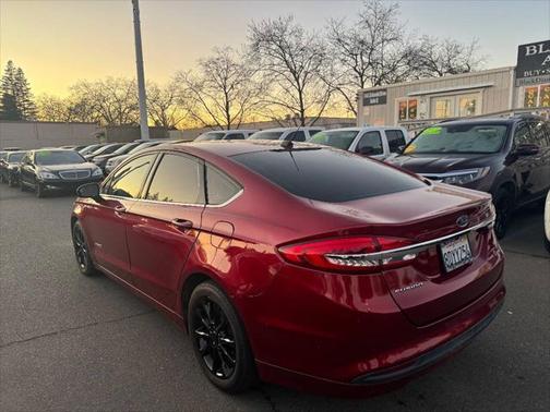 2017 Ford Fusion Hybrid SE