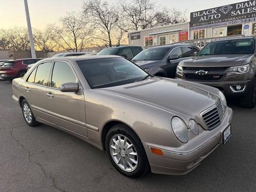 2001 Mercedes-Benz E-Class E 320 4dr Sedan
