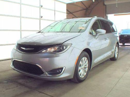 2018 Chrysler Pacifica Touring-L