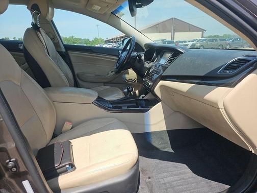 2014 Kia Cadenza Premium