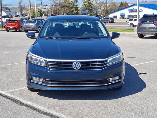 2018 Volkswagen Passat 