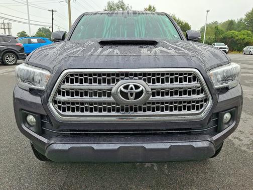 2016 Toyota Tacoma TRD Sport