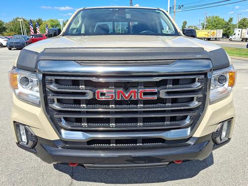 2022 GMC Canyon 4WD AT4 w/Leather