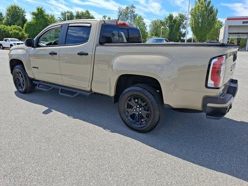 2022 GMC Canyon 4WD AT4 w/Leather