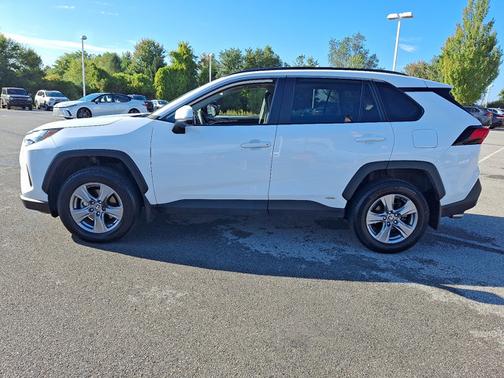 2023 Toyota RAV4 Hybrid XLE