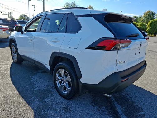 2023 Toyota RAV4 Hybrid XLE