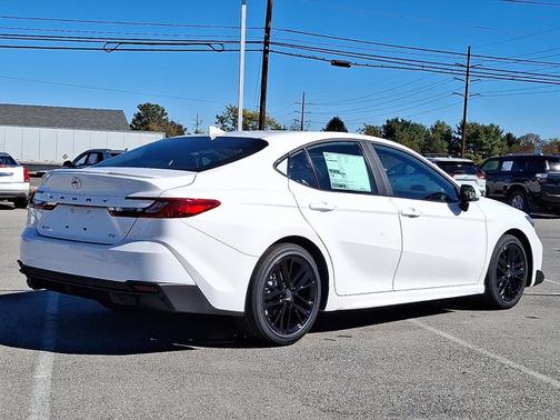 2026 Toyota Camry SE