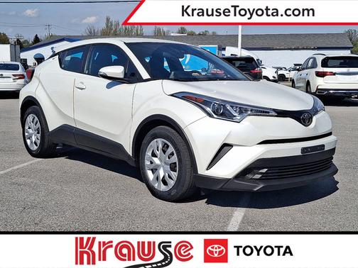 BLIZZARD PEARL 2019 Toyota C-HR LE