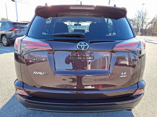 2016 Toyota RAV4 LE