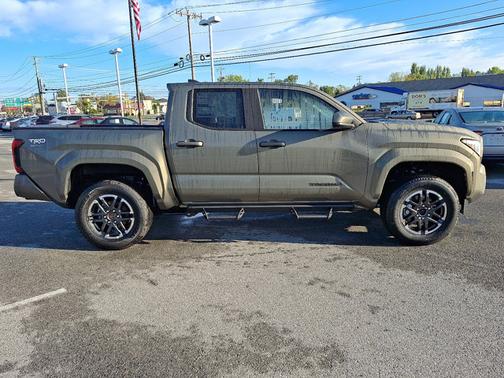 2025 Toyota Tacoma TRD Sport