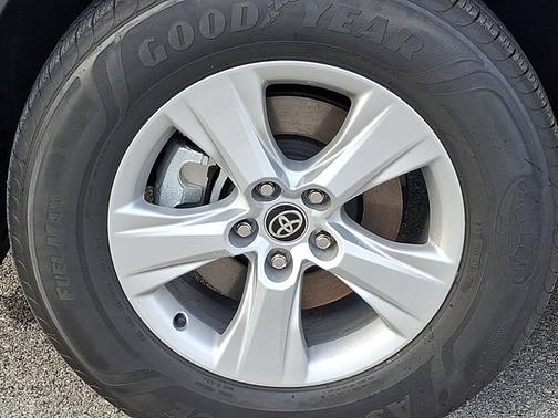 2025 Toyota Grand Highlander LE