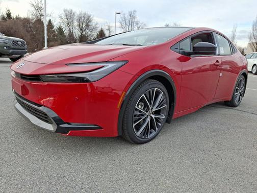 2024 Toyota Prius XLE