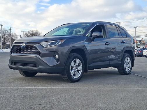 2020 Toyota RAV4 Hybrid XLE
