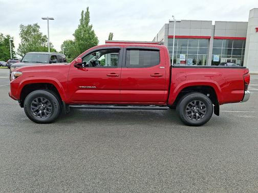 2022 Toyota Tacoma SR5