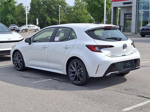 Wind Chill Pearl 2026 Toyota Corolla Hatchback XSE