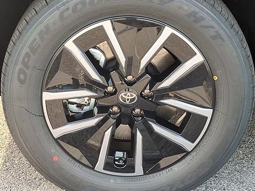 2026 Toyota bZ XLE Plus