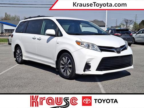 2019 Toyota Sienna LE