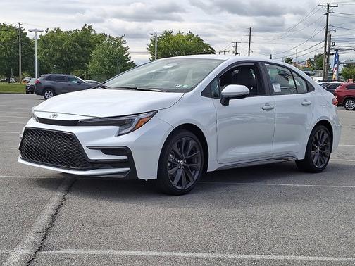 Wind Chill Pearl 2026 Toyota Corolla SE