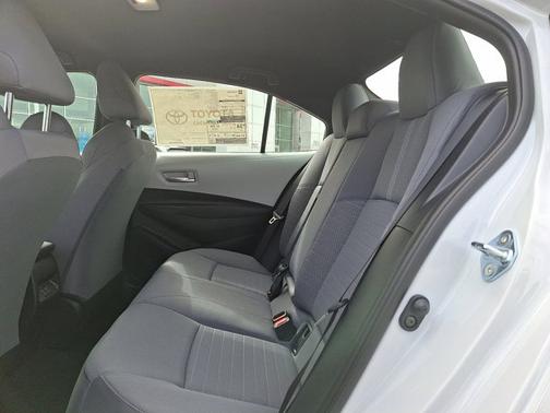 Wind Chill Pearl 2026 Toyota Corolla SE