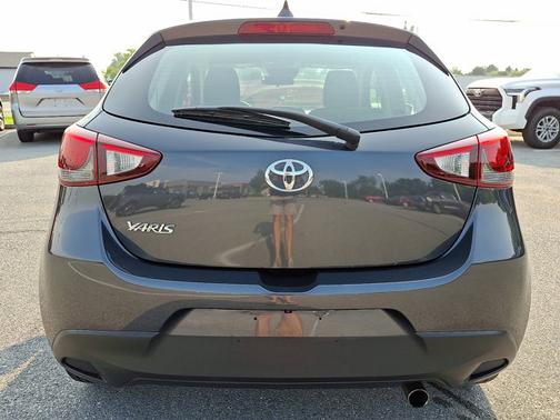 2020 Toyota Yaris LE