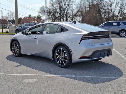 Cutting Edge 2026 Toyota Prius Plug-In Hybrid XSE