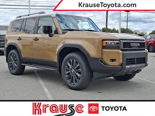 Trail Dust/Gray Scape Roof 2026 Toyota Land Cruiser