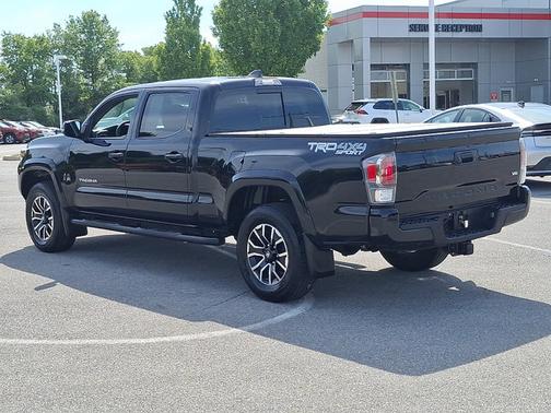 MIDNIGHT BLACK ME 2020 Toyota Tacoma TRD Sport
