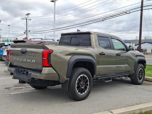 2024 Toyota Tacoma TRD Off Road
