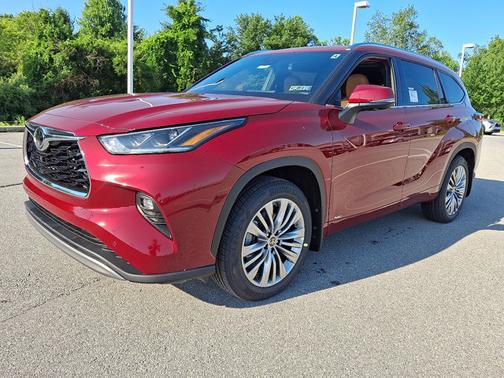 2025 Toyota Highlander Hybrid Platinum